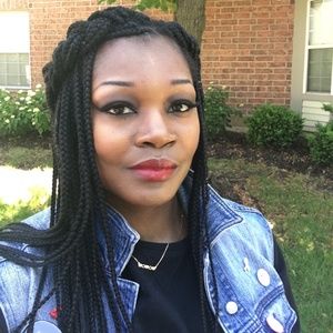 Meet your Posher, Aisha